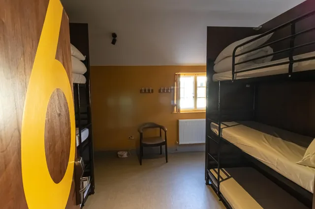 سكن مشترك مختلط، Publove the Steam Engine Hostel 1/1