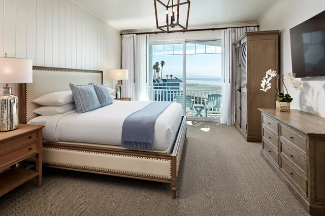 1 Bedroom, Suite, King Bed, Ocean View, Sofa, Vespera Resort on Pismo Beach, Autograph Collection 1/2