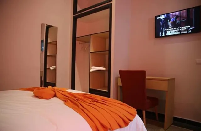 Room, Single, Double Bed, Hotel Point du Jour 1/3