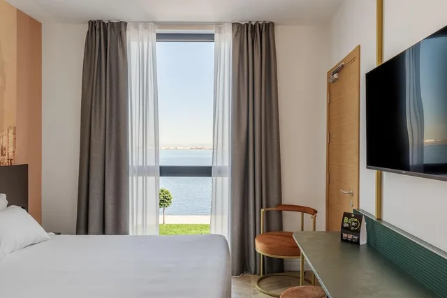 غرفة مزدوجة بسرير كينج بإطلالة، B&B HOTEL Venice Laguna 6/10