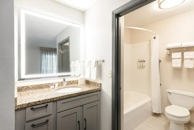 Studio, Suite, Sofa, Candlewood Suites Eagan Arpt South - Mall Area, an IHG Hotel 3/3