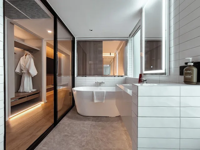 Family Suite, King Bed, 2 Bunk Beds, Bunk Bed, Hotel Citrus Sukhumvit 13 by Compass Hospitality 4/4