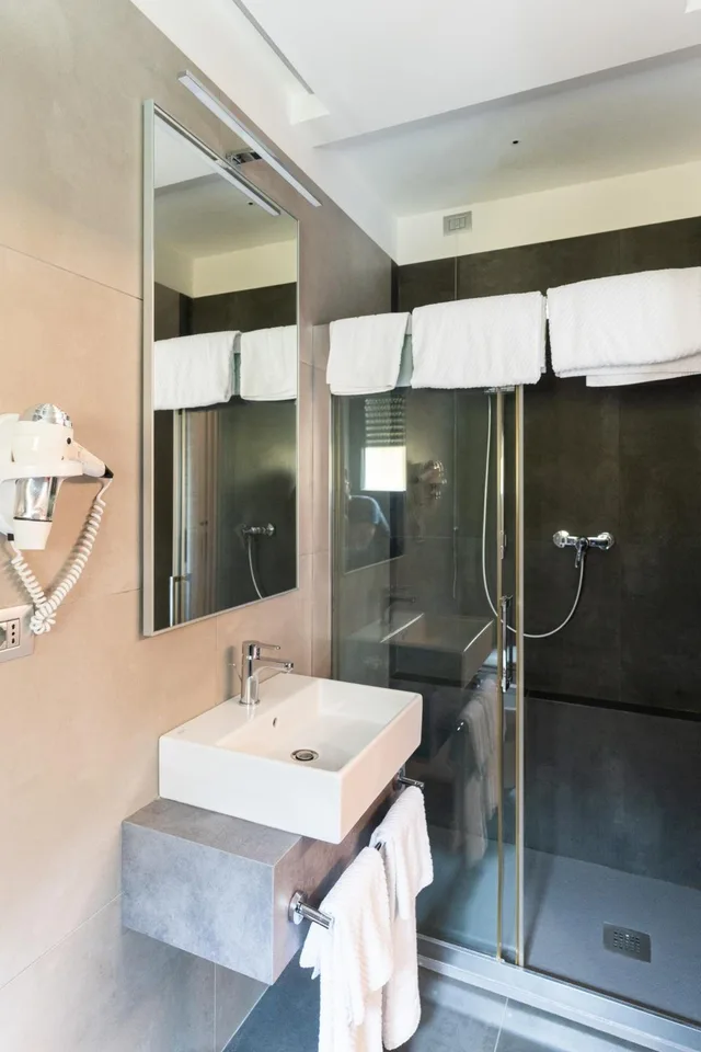 غرفة بسريرين منفصلين، Hotel Garda 8/9