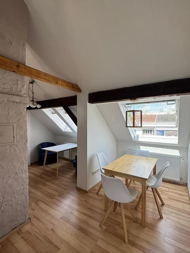 سكن مشترك مختلط، Wohnzimmer-Essen 4/10