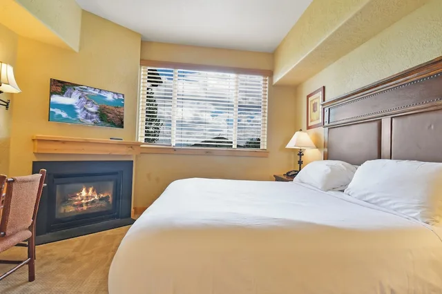 2 Bedrooms, Condo, Silver, Lodge, 2 Queen Beds، Silverado Lodge 2/5