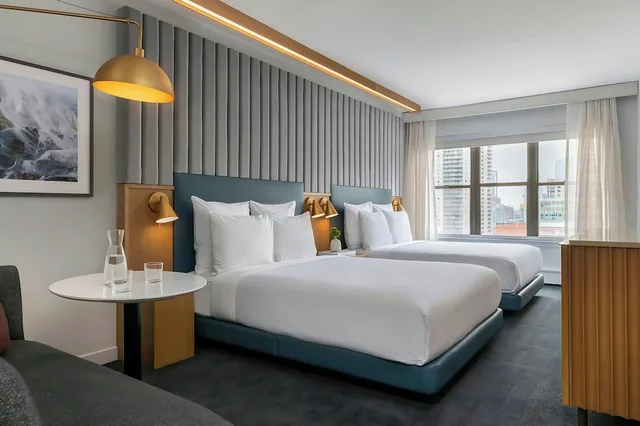غرفة بسريرين كوين، Hotel 55 Chicago Downtown 3/9