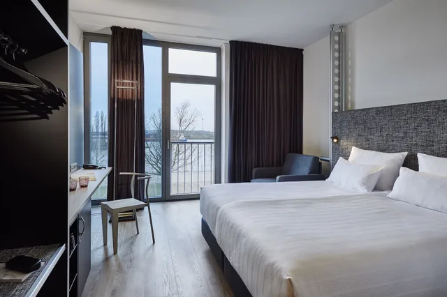 Innside, Queen Bed، Innside By Melia Bremen 1/10