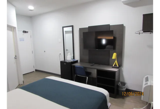 غرفة بسرير كوين، Motel6 West Des Moines, IA 3/5