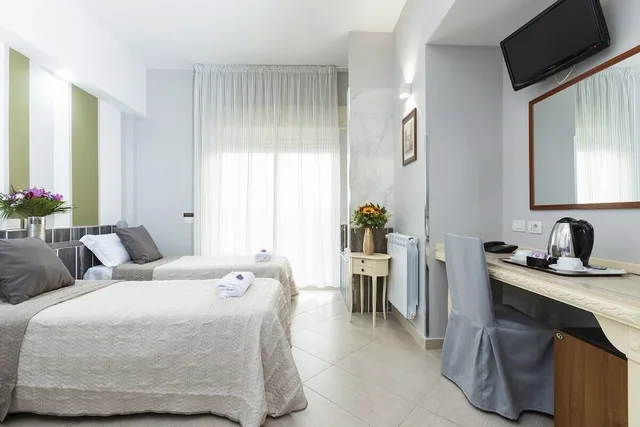 Standard, Triple, 1 Double and 1 Single Bed, SAN PAOLO 2/5