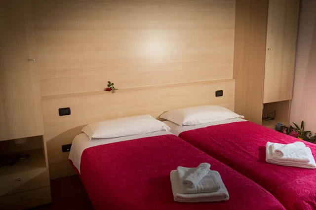 Room, Double Bed, Albergo Vista Lago 1/7