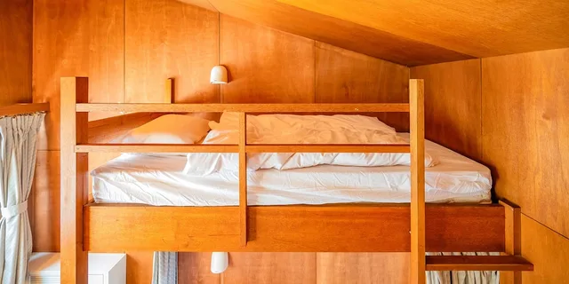 غرفة بأربعة أسرّة وسرير بطابقين بإطلالة على الجبل بحمام مشترك، Lodge Scole 3/7
