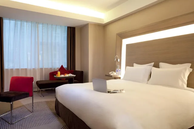 جناح سوبيريور بسرير كينج وسرير كوين، Novotel Shenzhen Watergate 2/10