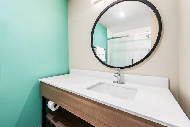 Room, Queen Bed, Accessible, ECHO Suites Extended Stay by Wyndham Reno 3/3