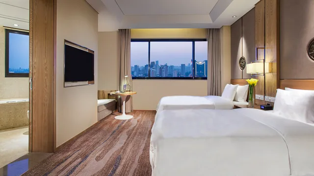 Executive, Twin Beds, Holiday Inn Hefei 6/7