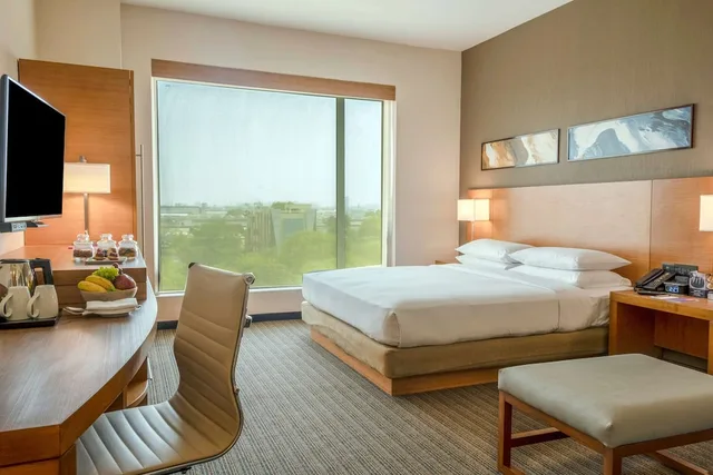 Specialty, King Bed، Hyatt Place Gurgaon/Udyog Vihar 2/4