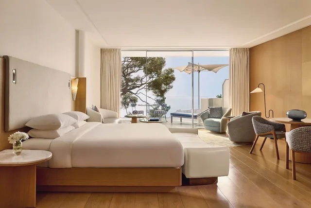 جناح جونيور بسرير كينج بإطلالة على البحر، The Maybourne Riviera 3/8