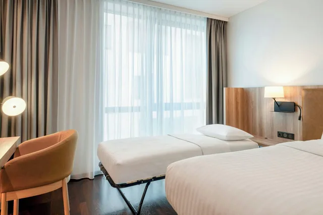 Room, Double Bed, with View, AC Hotel by Marriott Bratislava Old Town (ex Austria Trend Hotel) 2/4