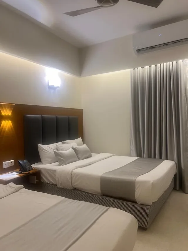 غرفة قياسية بسرير كوين بإطلالة على المدينة، Hotel Kollol By J & Z Group 4/10