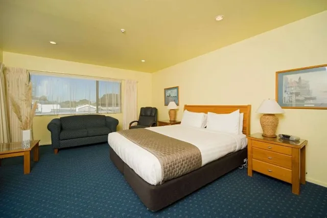 استوديو تنفيذي بسرير كينج، Best Western Ellerslie International 2/2