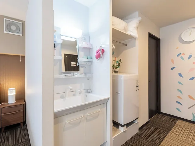 غرفة عائلية بسريرين منفصلين وسرير كينج وسرير فردي مع أريكة، Sakuragawa Riverside Hotel 10/10