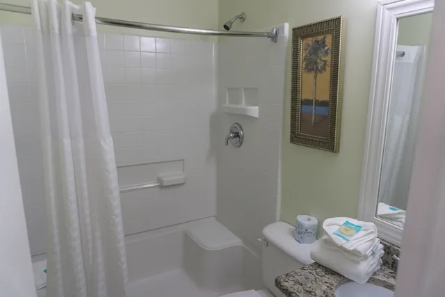 شقة سكنية ديلوكس بسريرين كوين وسريرين منفصلين مع أريكة، Villas At Fortune Place 8/10