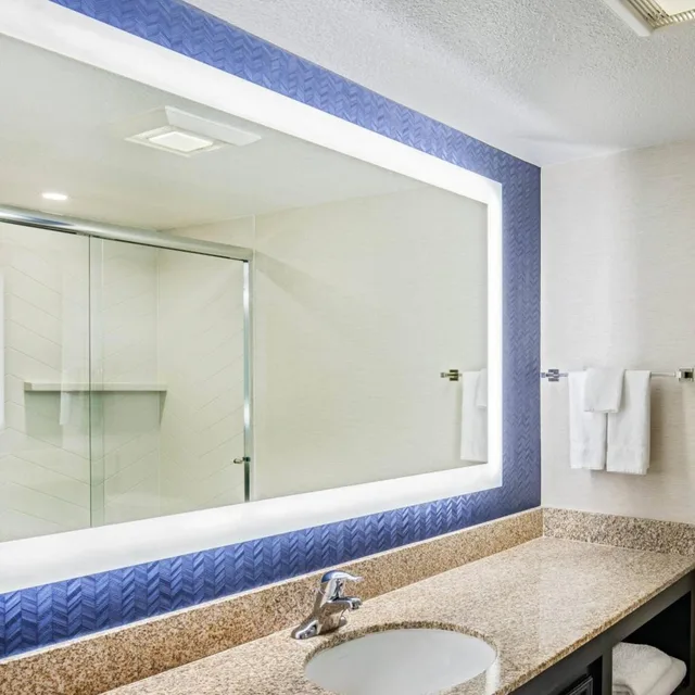 جناح بسرير كينج مع أريكة، Fairfield Inn Bangor 5/5