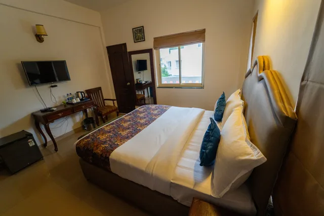 غرفة ديلوكس بسرير كينج بشرفة، Hotel Casa Ahaana 2/5