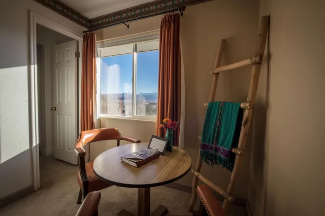 Bryce Trails Bed and Breakfast, Cedar City 33/50