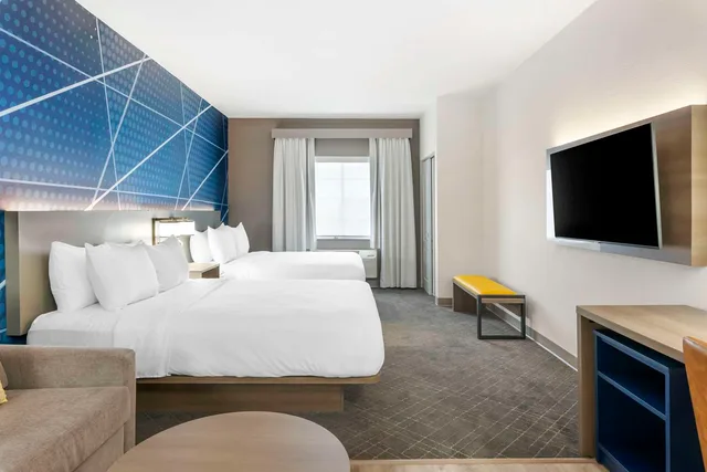 جناح بسريرين كوين، Comfort Suites Elgin Northwest 3/3