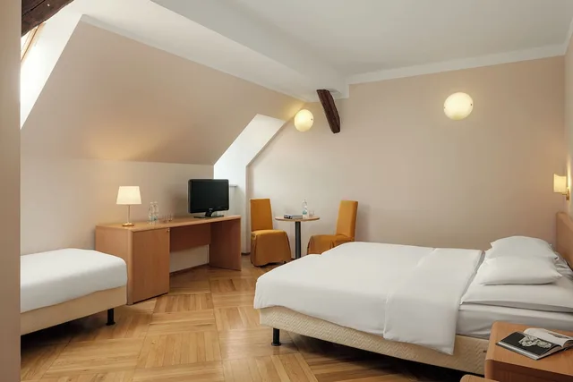 غرفة ثلاثية بثلاثة أسرّة، Hotel Roma Prague 5/10