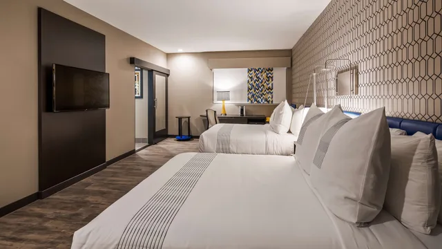 غرفة قياسية بسريرين كوين لذوي الإعاقة، Glo Best Western Tulsa-Catoosa East Route 66 5/5