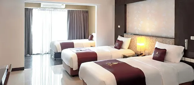 غرفة غراند ديلوكس بثلاثة أسرّة، Lani Chiang Mai Hotel 1/8