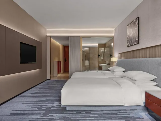 Guest Room, Deluxe, Twin Beds, City View, Dongguan Forum Hotel and Apartment 2/9