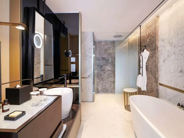جناح بريميير بسرير كينج وسريرين منفصلين بغرفتي نوم، Fairmont Ambassador Seoul 22/23