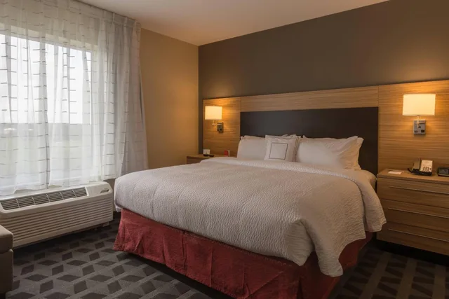 استوديو بسرير كينج بإطلالة على المدينة مع أريكة، Towneplace Suites Syracuse Liverpool 1/4