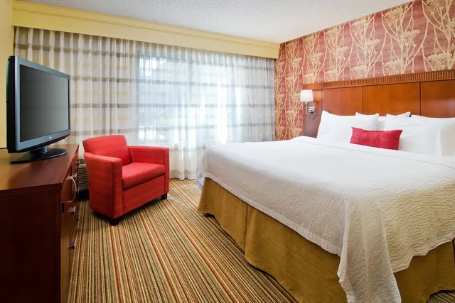 جناح ركني بسريرين مزدوجين بشرفة بغرفة نوم واحدة، Courtyard Irvine John Wayne Airport Orange County 2/3