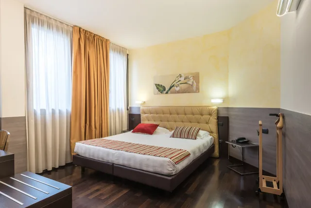 غرفة كلاسيكية بسريرين منفصلين، Continental Urban Art Hotel 2/3