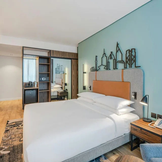 Traditional, King Bed, Atrium View، Four Points by Sheraton King Abdulaziz Road 2/8