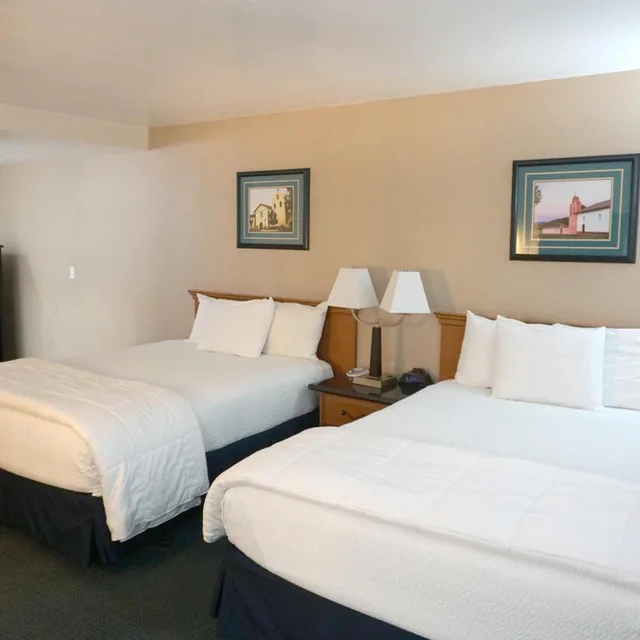 Standard, 2 Queen Beds, King Frederik Inn 1/7