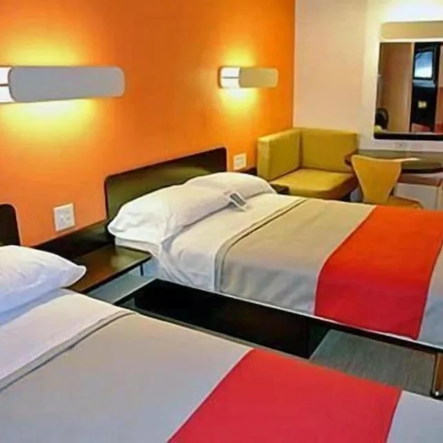 Room, Quadruple, Accessible, Motel6 McKinney, TX - North 4/10