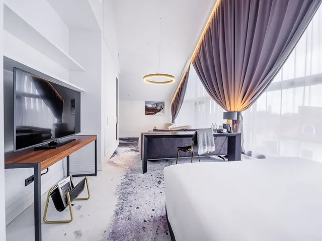 جناح جونيور بسرير كينج، Hotel Pacai 6/10