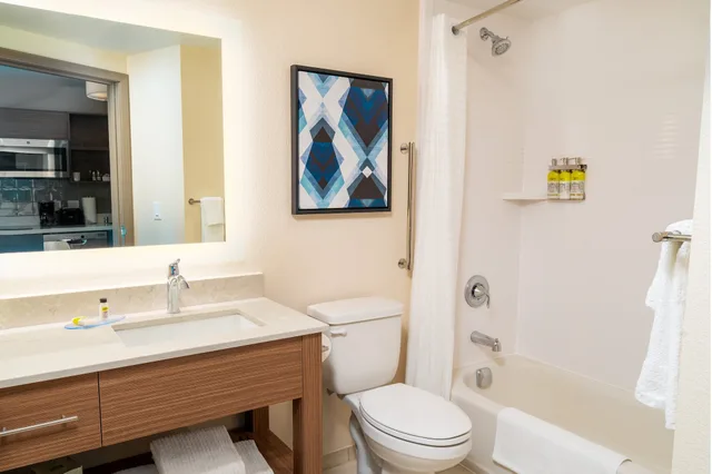 جناح بسرير كينج بغرفة نوم واحدة، Candlewood Suites Las Vegas E Tropicana 2/4
