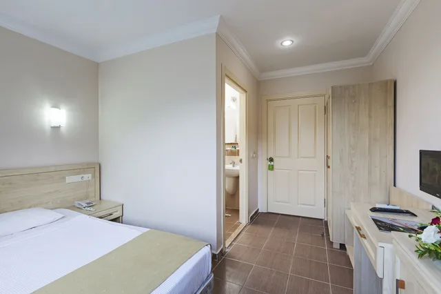 غرفة قياسية بسرير مزدوج بإطلالة على الحديقة، Get Enjoy Hotels 10/10
