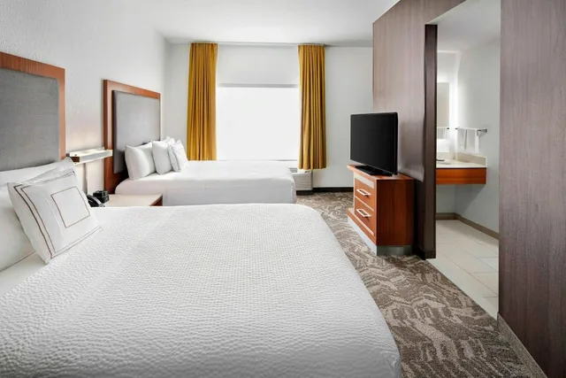 Suite, 2 Queen Beds, Trundle Bed, Mountain View, Sofa, Springhill Suites Scottsdale North 2/3
