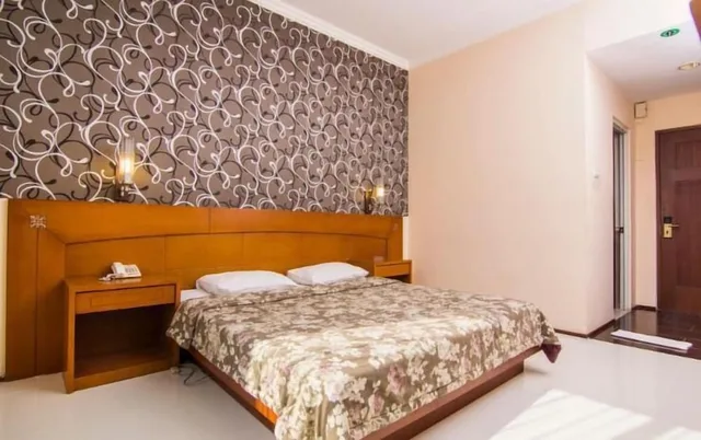 غرفة ديلوكس بسريرين منفصلين، Hotel Bintang Solo 2/2