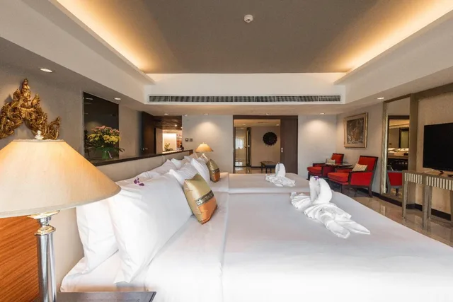 Residential, Suite، Indra Regent Hotel 2/8