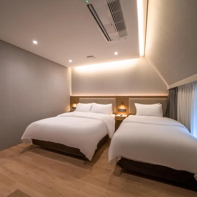 غرفة قياسية بسريرين منفصلين، Comfort inn Yeouido 3/10