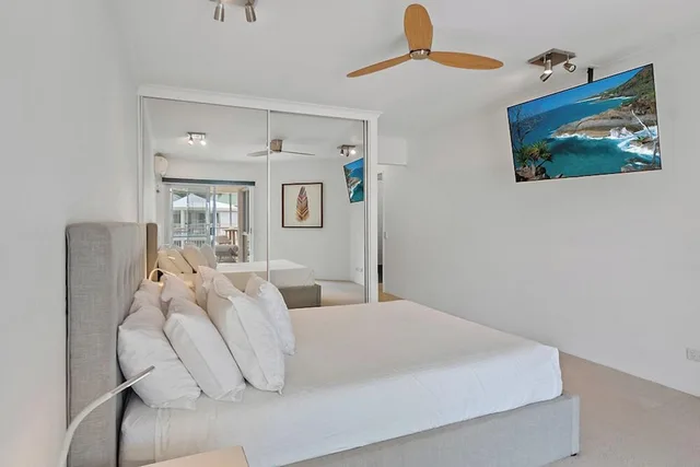 شقة سوبيريور بسرير كوين بشرفة بغرفة نوم واحدة، Macquarie Lodge Apartments 5/6