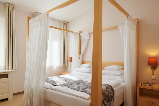 Loft, Deluxe, King Bed, Attic، Ventana Hotel Prague 1/2