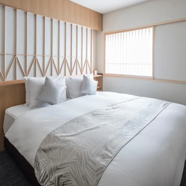 جناح بسرير مزدوج بإطلالة على الحديقة بغرفة نوم واحدة بمطبخ صغير في الطابق الأرضي، Tomoya Residence Hotel Kyoto Nijo Takakura 1/5